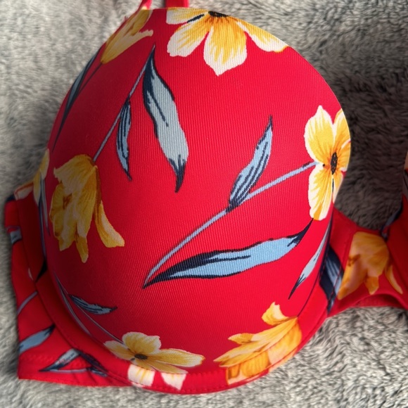 PINK VS💫Red Floral Lightly Padded T-Shirt Bra - Picture 3 of 7